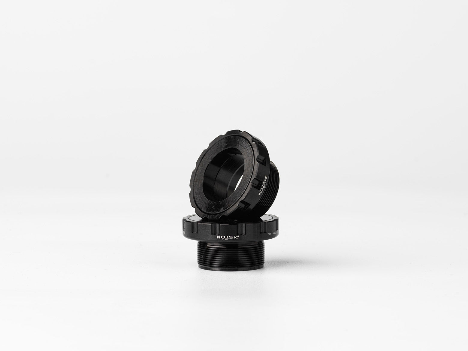 piston-bottom-brackets-bsa-threaded-for-dub-black