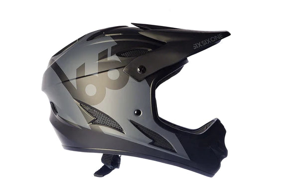 661 Full Face Helmet Comp Black RH Profile 