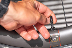 BBB VALVE CAPS CORECAP 2PC/PR Black