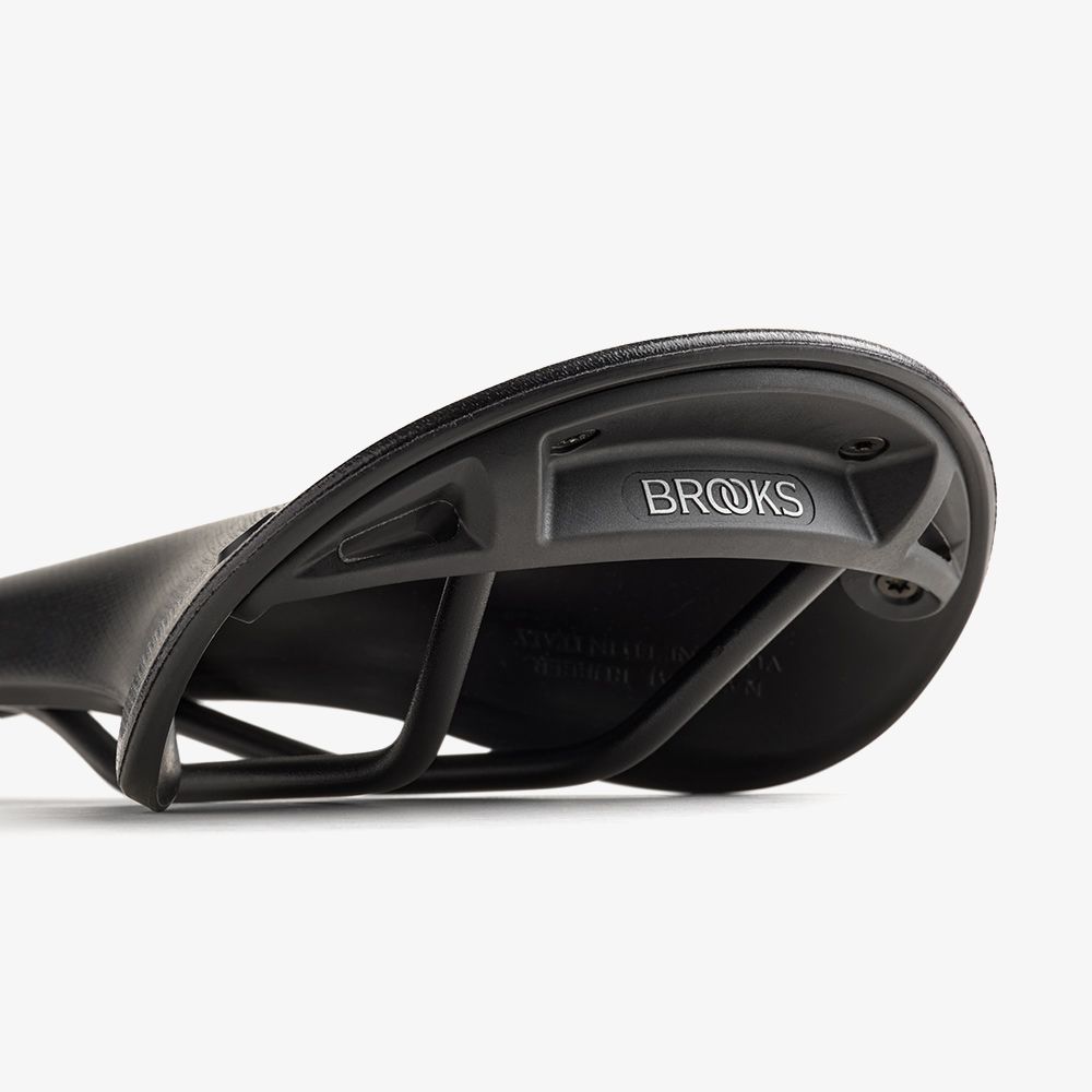 Brooks Saddle C17 Carved All Weather Black