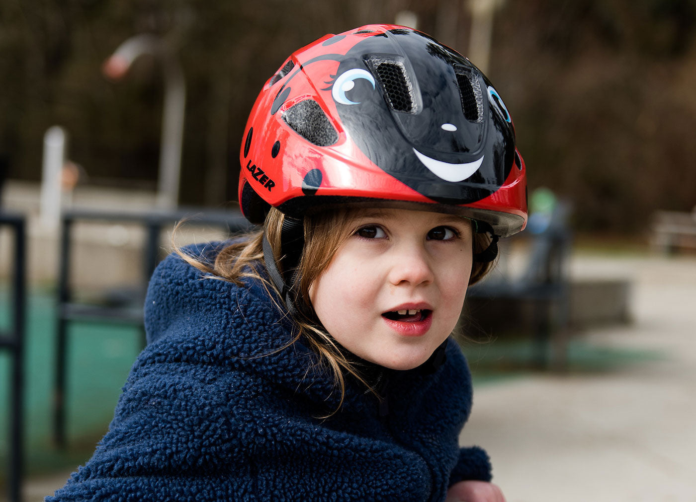 lazer-kids-helmet-pnut-kineticore-lady-bug-red